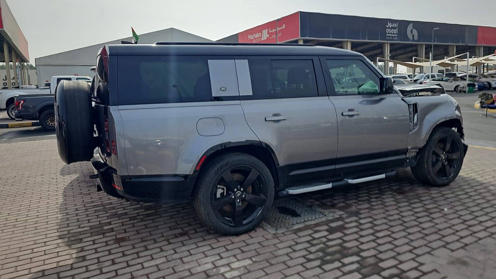 LAND ROVER DEFENDER 130 X DYNAMIC SE 2023 - Marhaba Auction Used Cars - Image 13