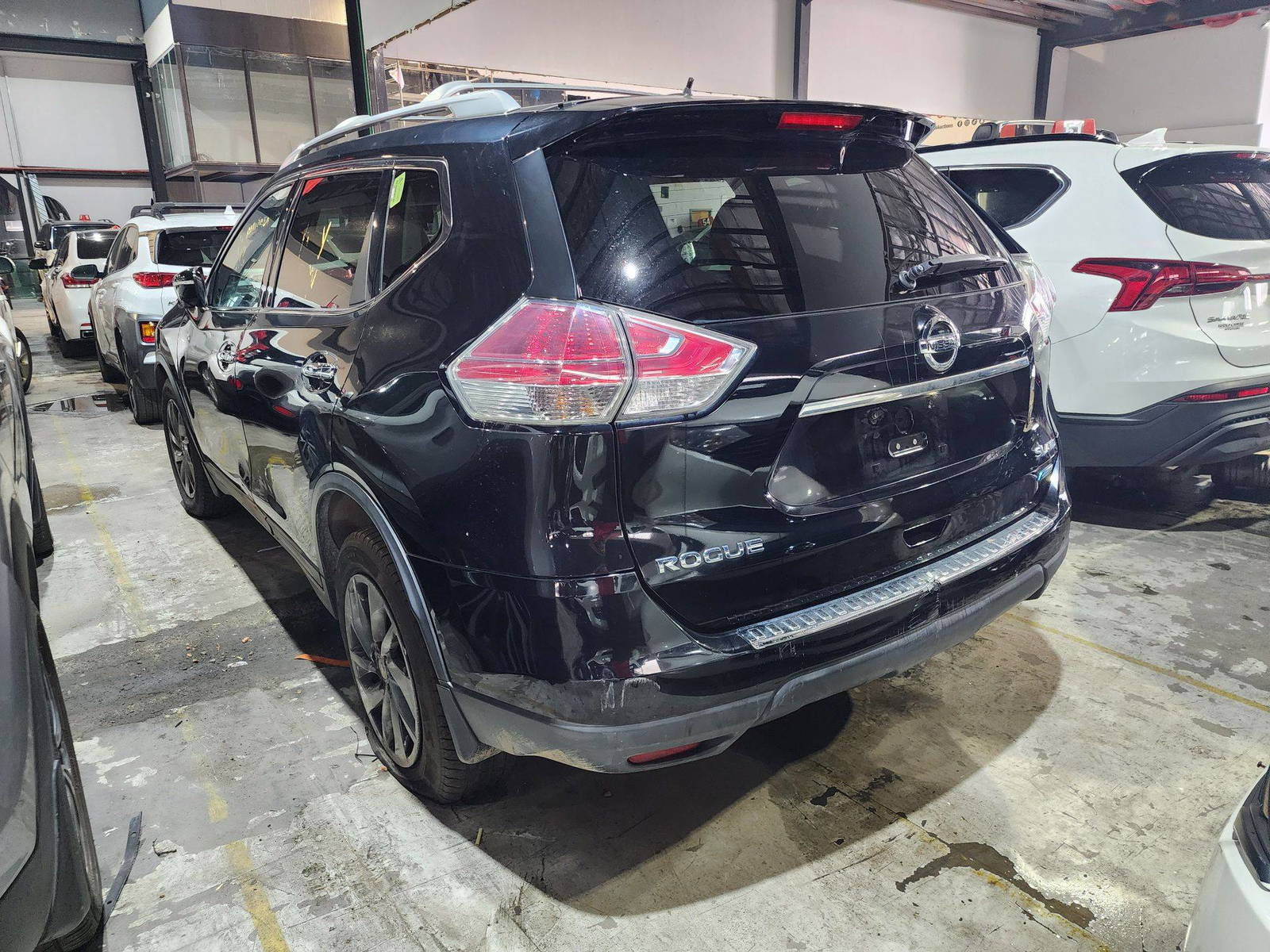 2014 NISSAN ROGUE — 196513 Miles — Lot 77368214 — Al Quoz - Marhaba Auctions Used Cars - Image 5