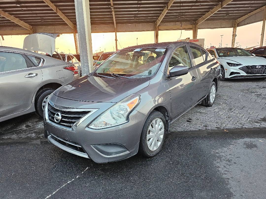 NISSAN VERSA