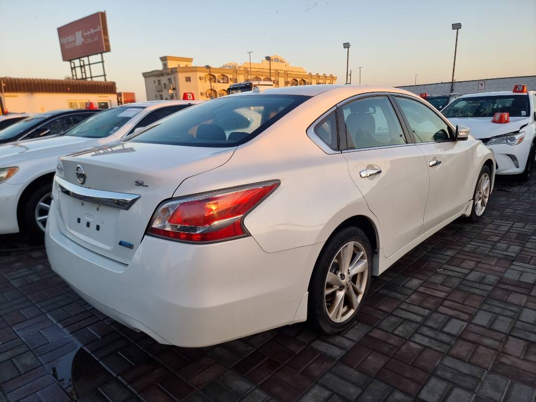 2015 NISSAN ALTIMA — 205653 KM — Lot 1254178 — Ind. 12 - Marhaba Auctions Used Cars - Image 5