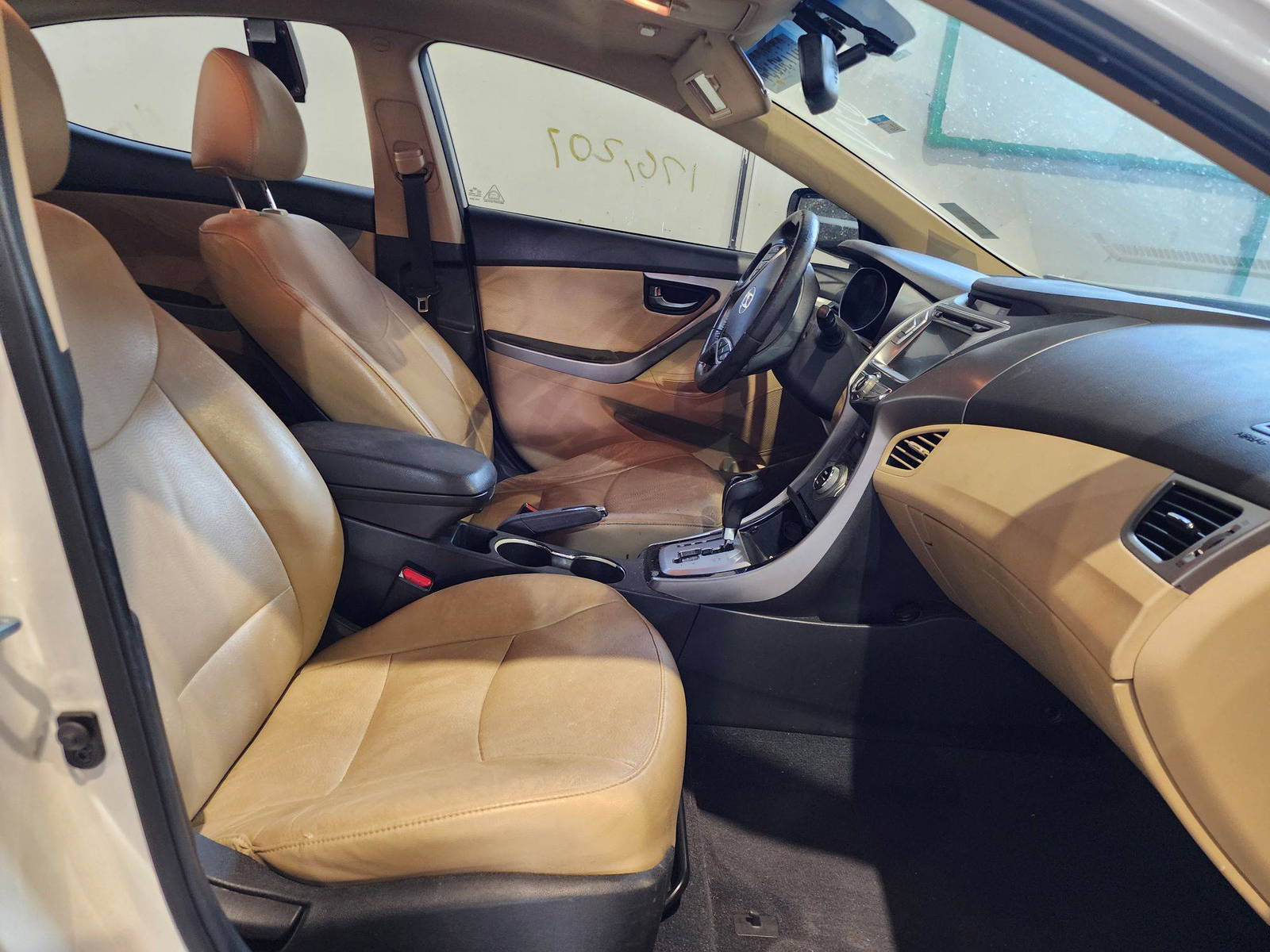 2013 HYUNDAI ELANTRA — 176207 Miles — Lot 67796394 — Al Quoz - Marhaba Auctions Used Cars - Image 9