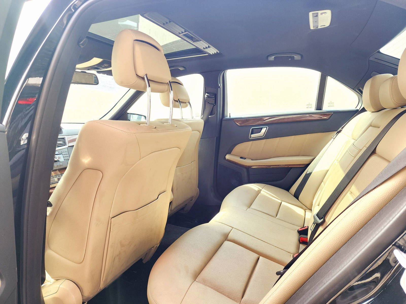 2012 MERCEDES BENZ E 350 — 124623 Miles — Lot KB1CA557775 — Souq - Marhaba Auctions Used Cars - Image 6