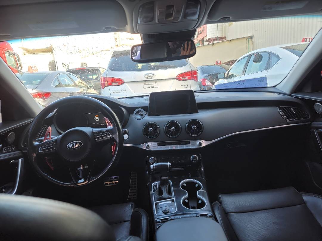 KIA STINGER 2018 - Marhaba Auction Used Cars - Image 8