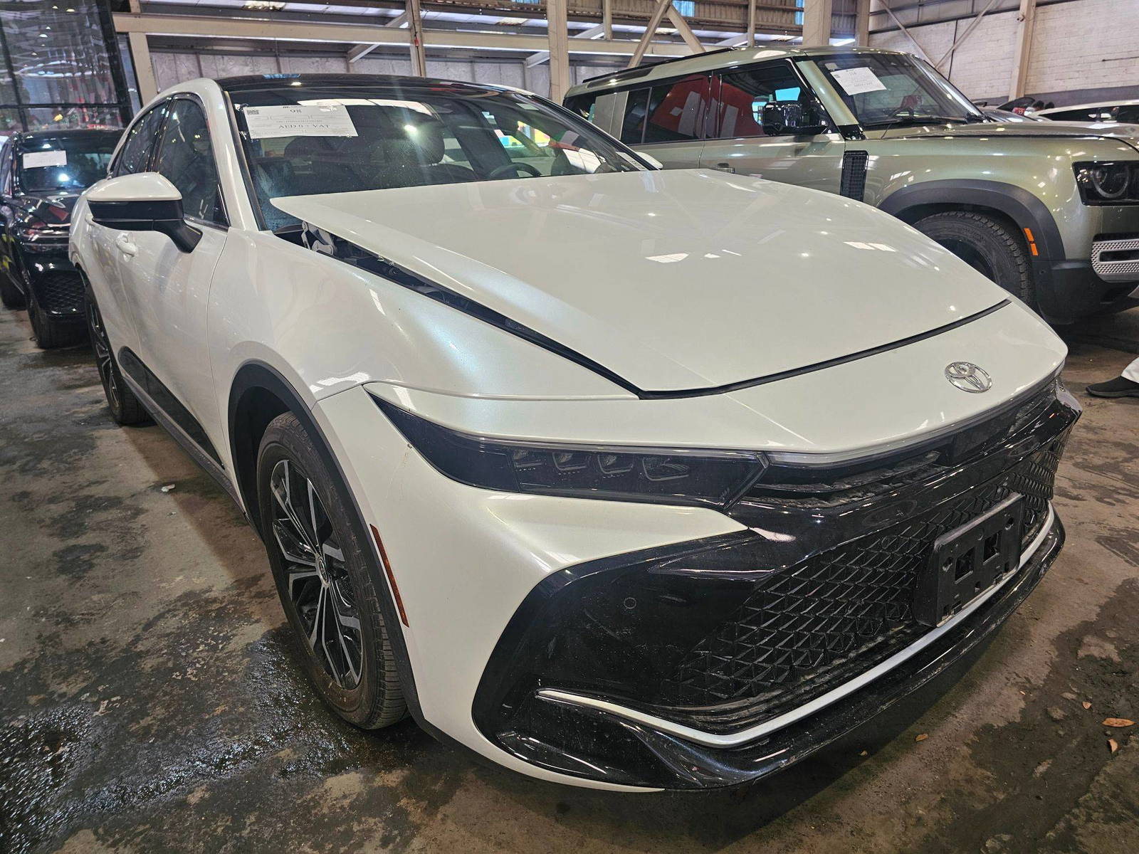 TOYOTA CROWN 2023 - Marhaba Auction Used Cars - Image 4