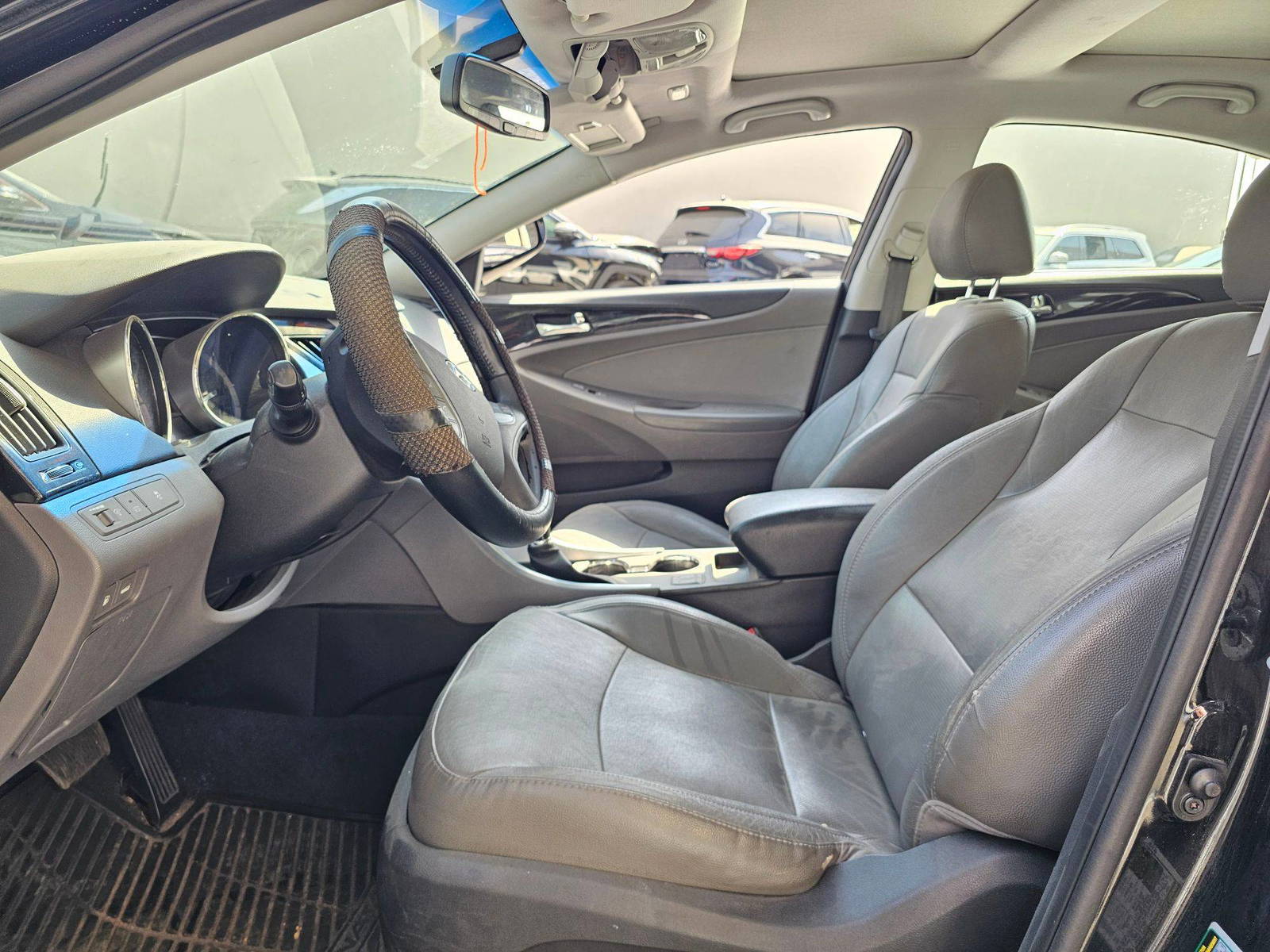 2012 HYUNDAI SONATA — 123666 Miles — Lot CH498997 — Souq - Marhaba Auctions Used Cars - Image 10