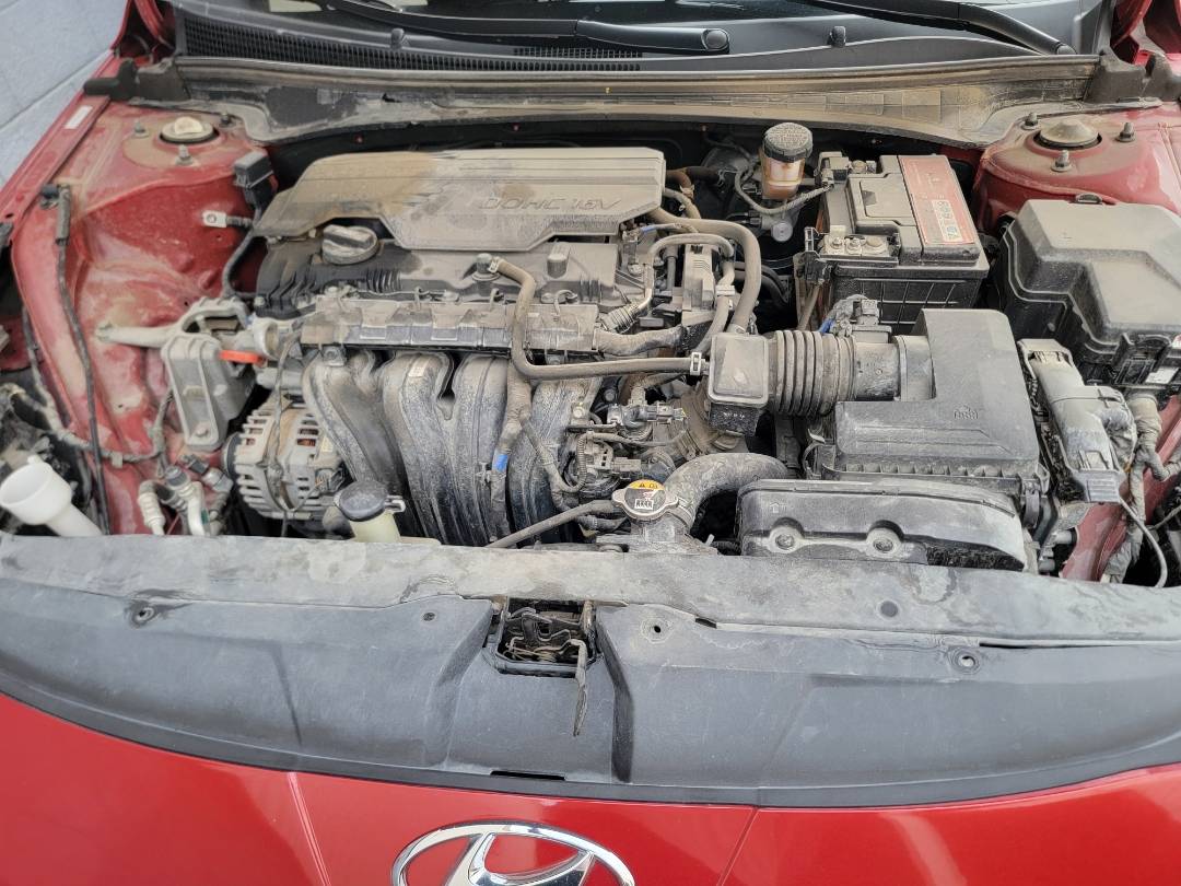 2022 HYUNDAI ELANTRA — 22489 KM — Lot 65917232 — Souq - Marhaba Auctions Used Cars - Image 11