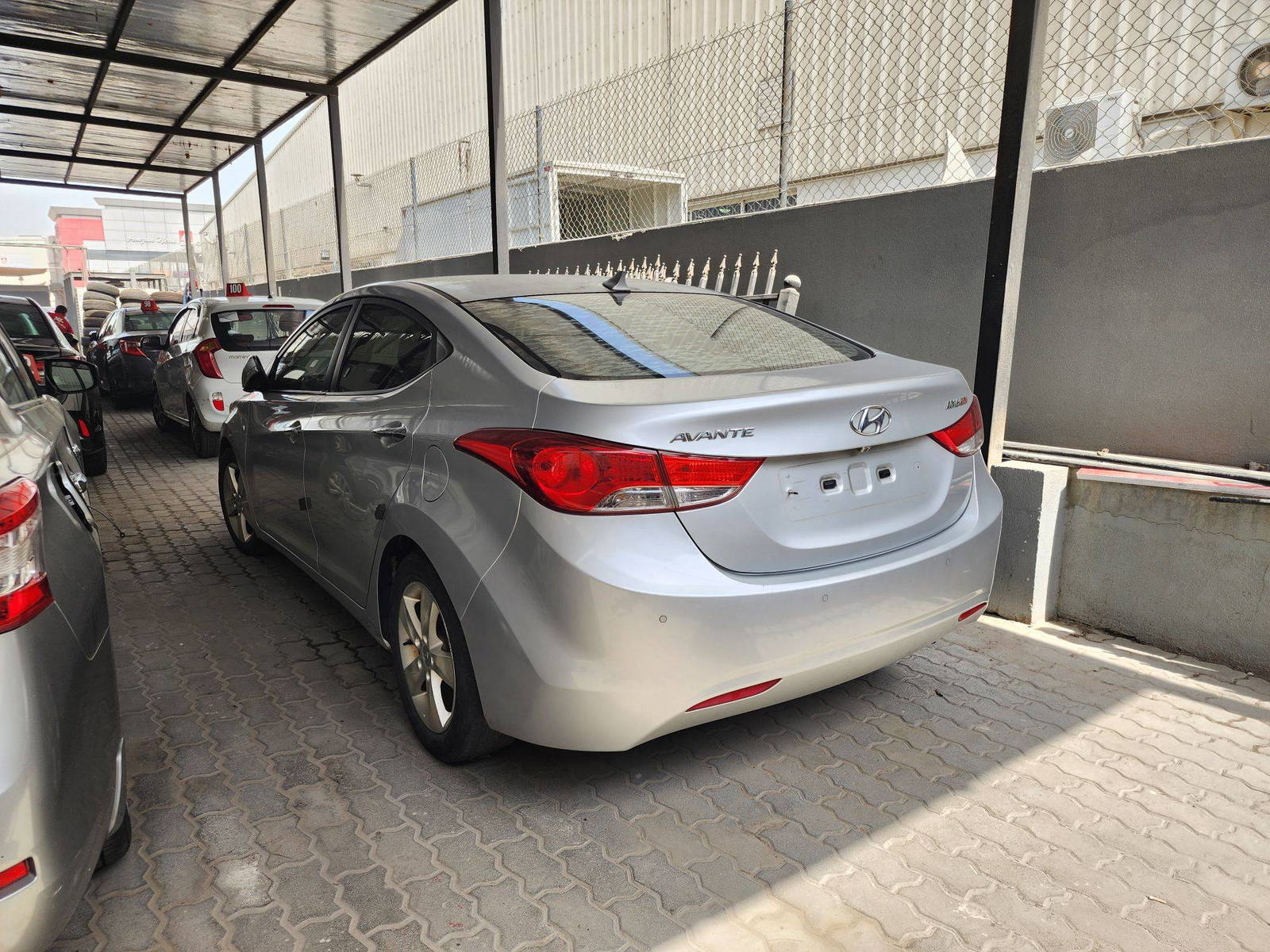 2012 HYUNDAI AVANTE — 230272 KM — Lot 194431 — Al Quoz - Marhaba Auctions Used Cars - Image 3