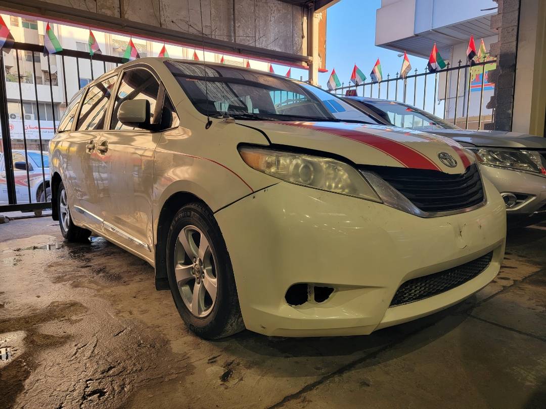 2013 TOYOTA SIENNA — 193739 Miles — Lot S302443 — Main - Marhaba Auctions Used Cars - Image 5