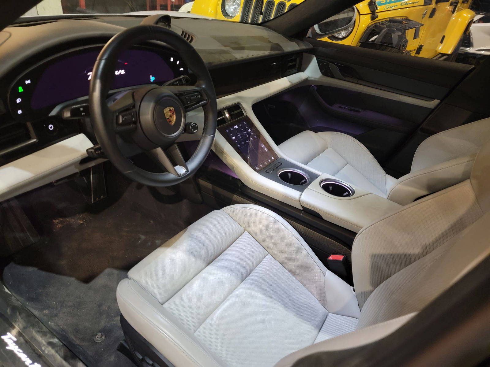 PORSCHE TAYCAN 2023 - Marhaba Auction Used Cars - Image 8