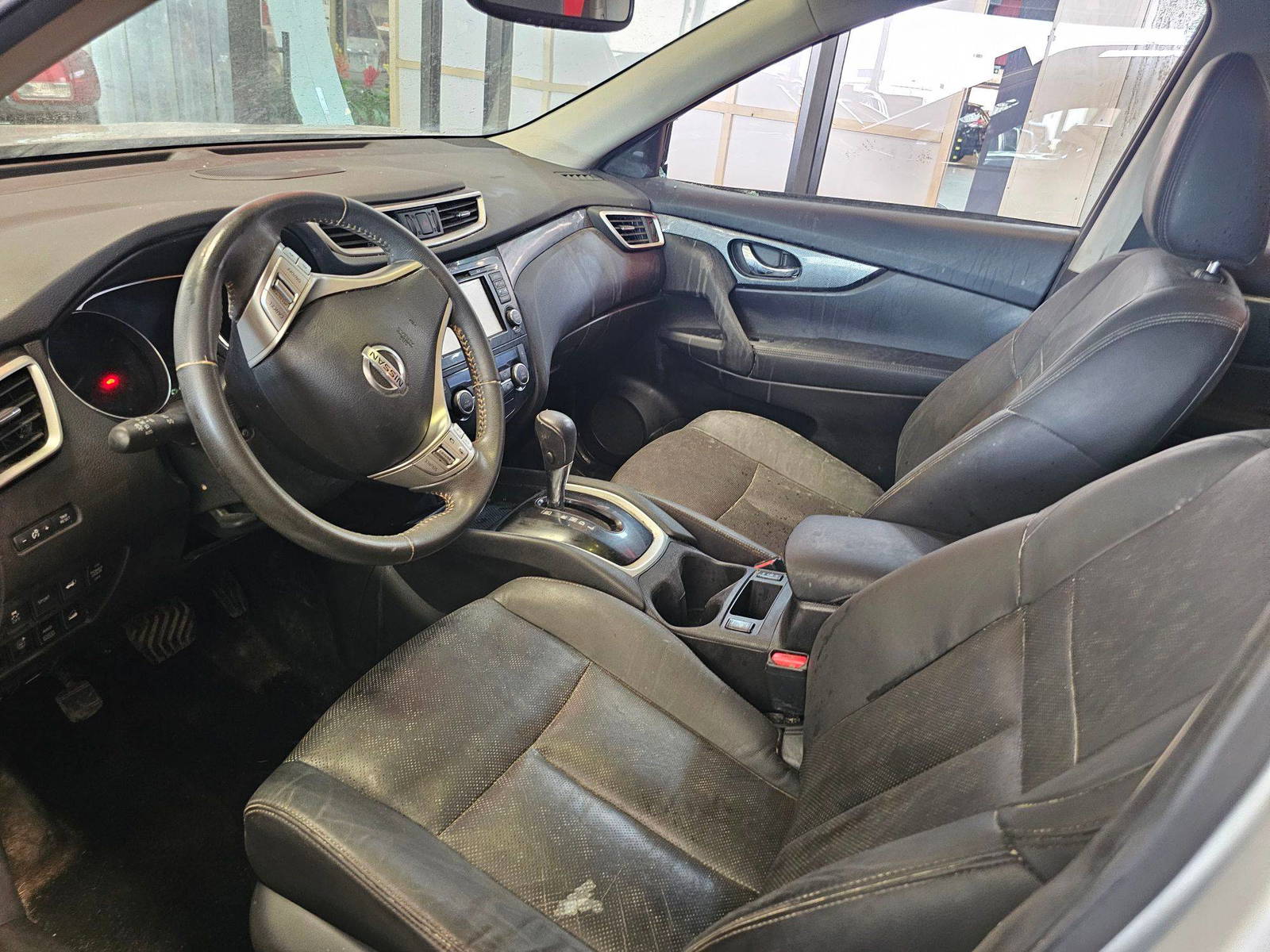 NISSAN ROGUE 2015 - Marhaba Auction Used Cars - Image 7