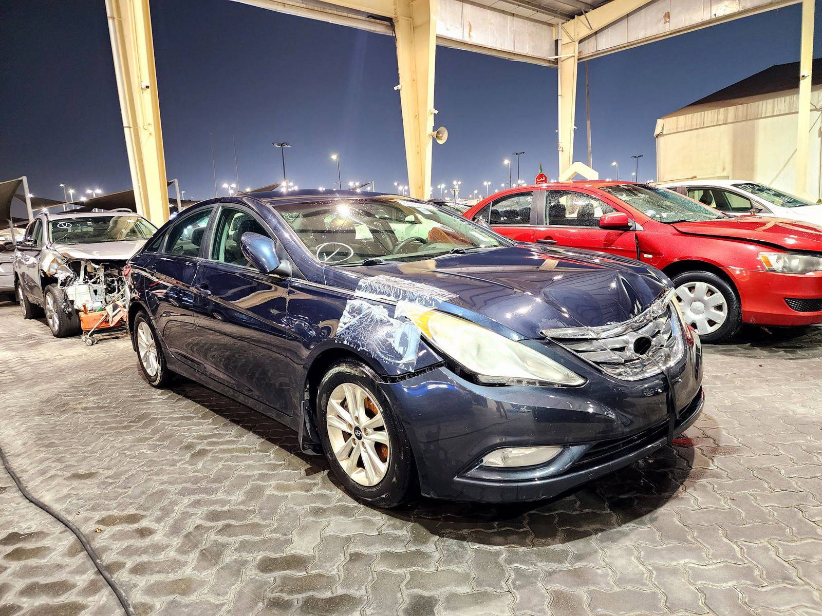 2013 HYUNDAI SONATA — 208086 Miles — Lot 61794874 — Ind. 12 - Marhaba Auctions Used Cars - Image 4