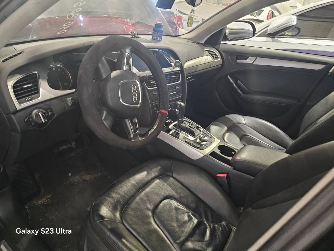 2010 AUDI A4 — 176842 KM — Lot 038688 — Main - Marhaba Auctions Used Cars - Image 8