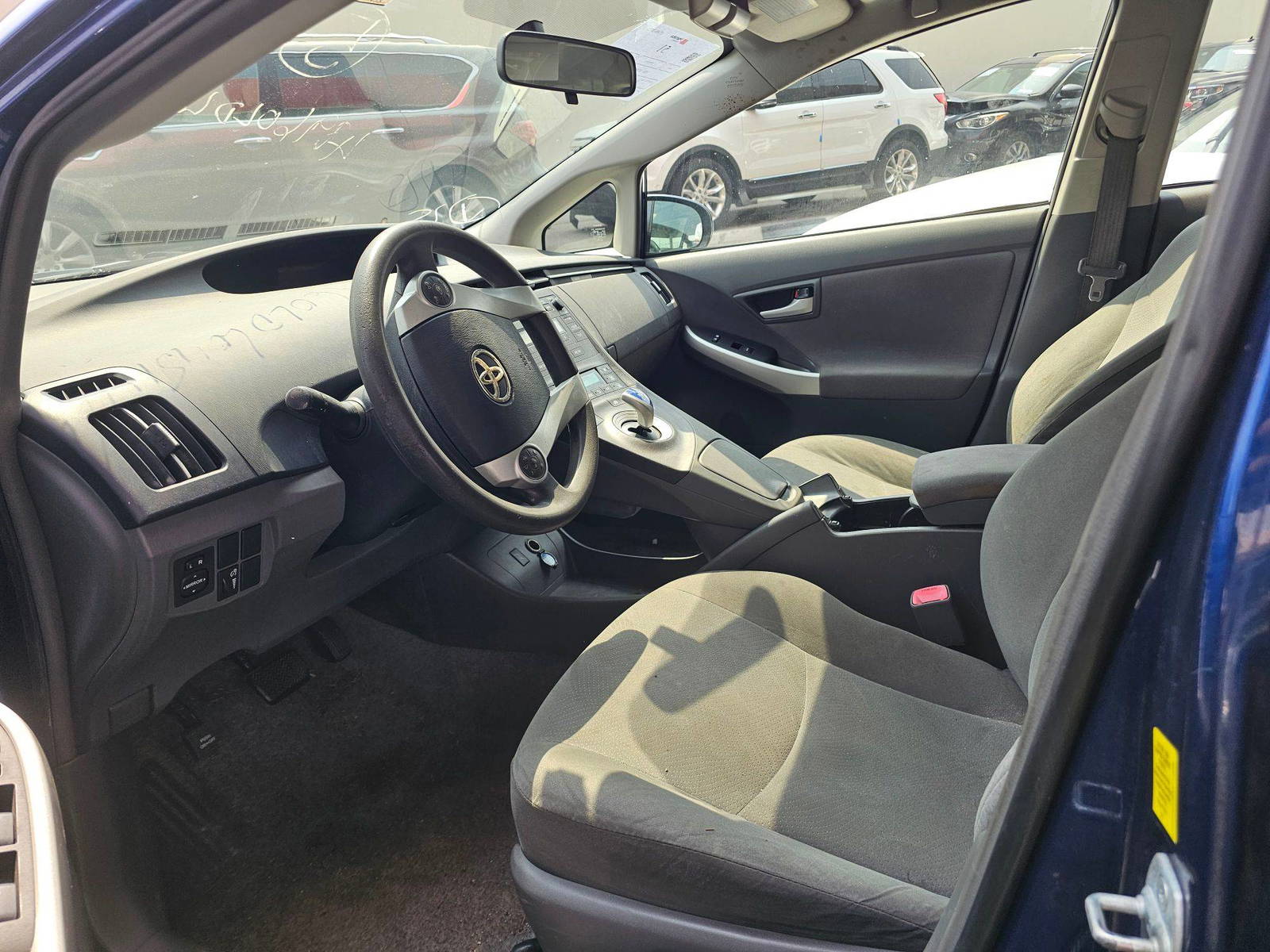 2010 TOYOTA PRIUS — 279453 Miles — Lot 0A5171568 — Souq - Marhaba Auctions Used Cars - Image 8