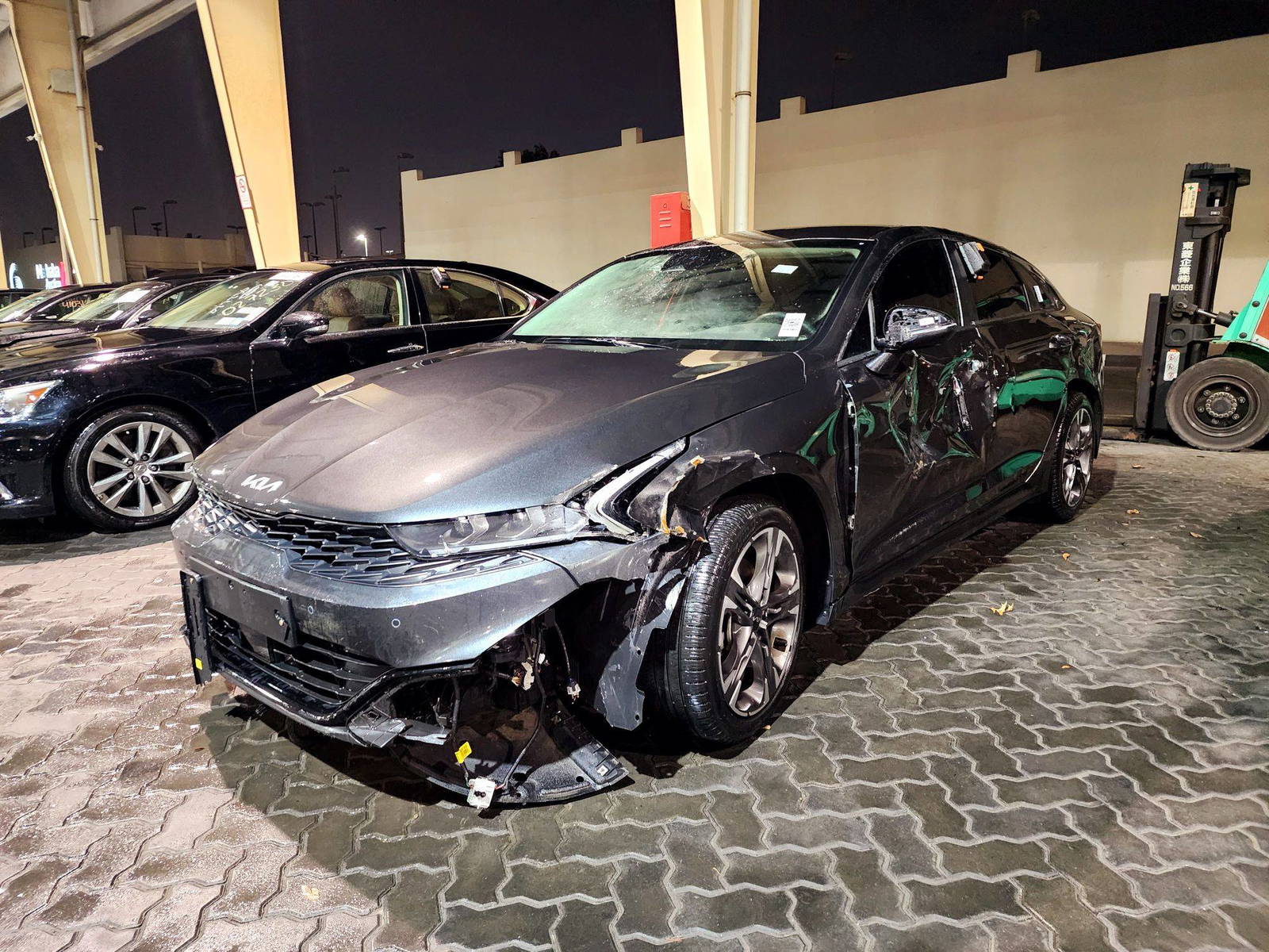 2022 KIA K5 — 22115 KM — Lot 152717 — Souq - Marhaba Auctions Used Cars - Image 3