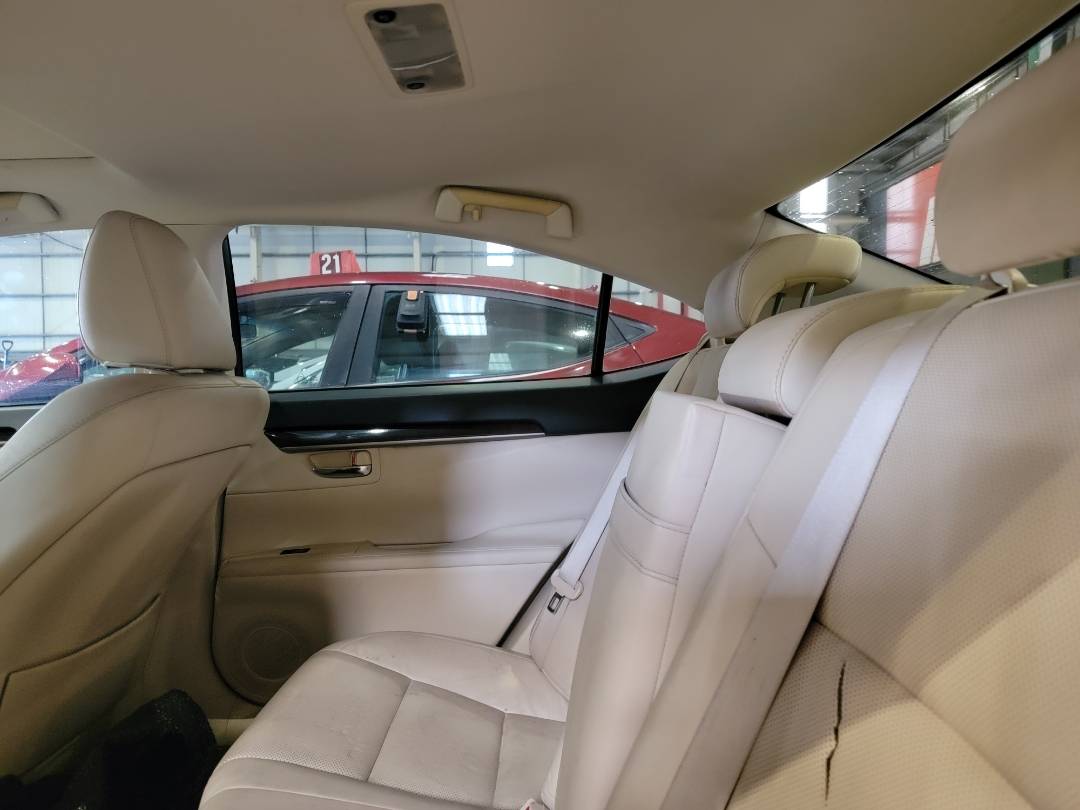 2013 LEXUS ES 350 — 171248 Miles — Lot GXD2013424 — Main - Marhaba Auctions Used Cars - Image 8