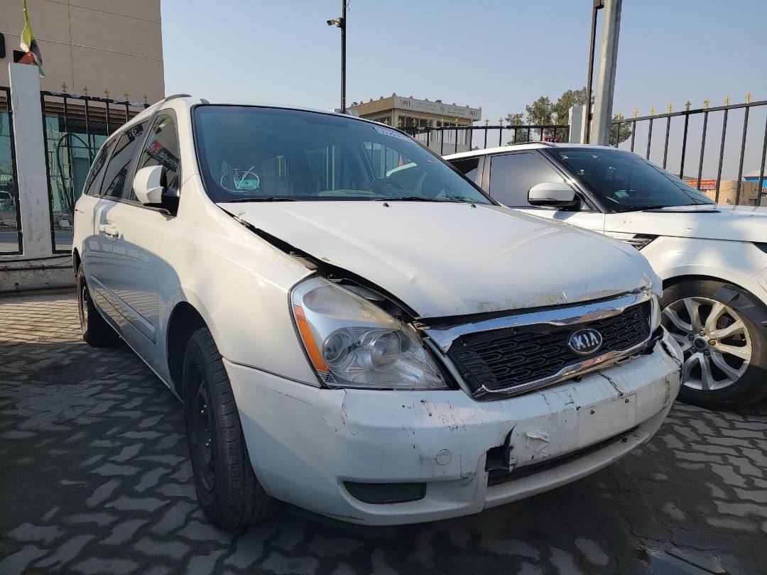 2012 KIA SEDONA — 230496 Miles — Lot C6486889 — Main - Marhaba Auctions Used Cars - Image 4