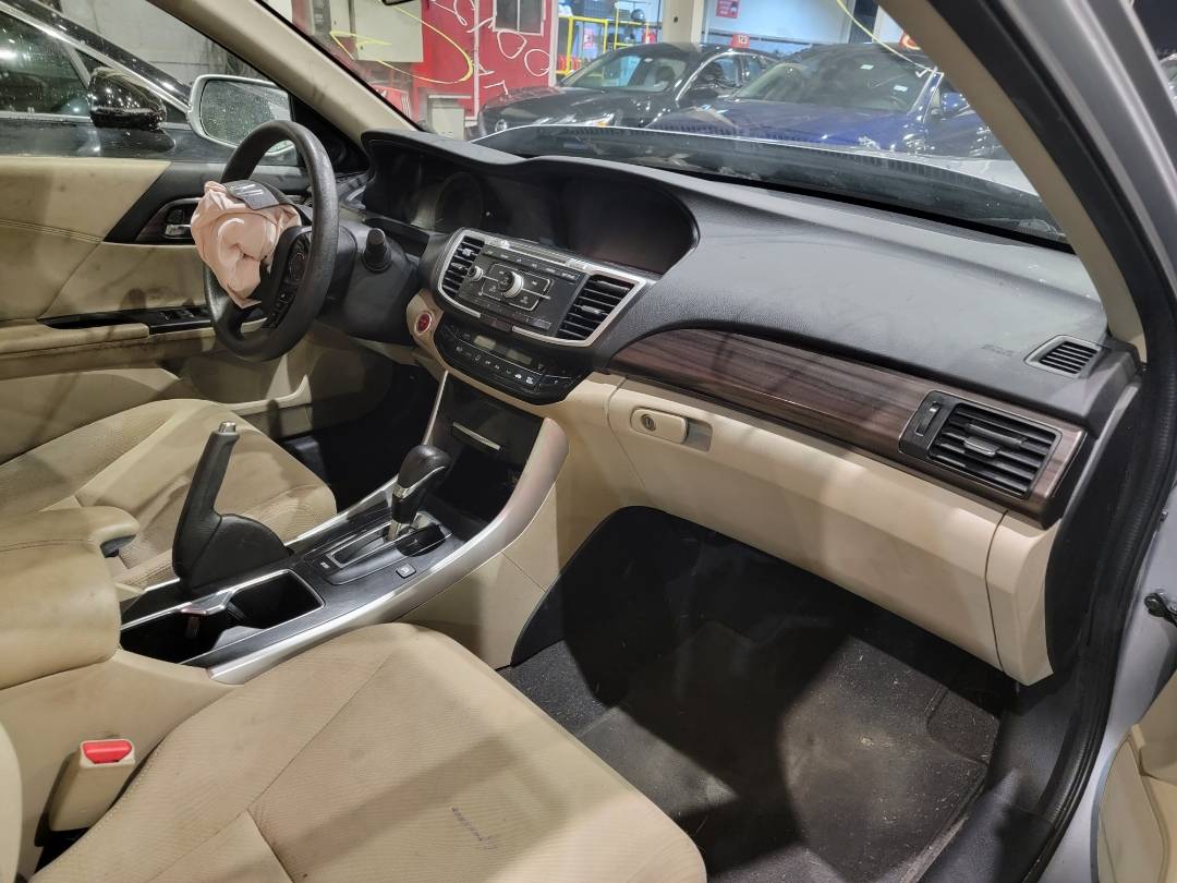 2017 HONDA ACCORD — 113870 Miles — Lot 74404693 - Marhaba Auctions Used Cars - Image 6