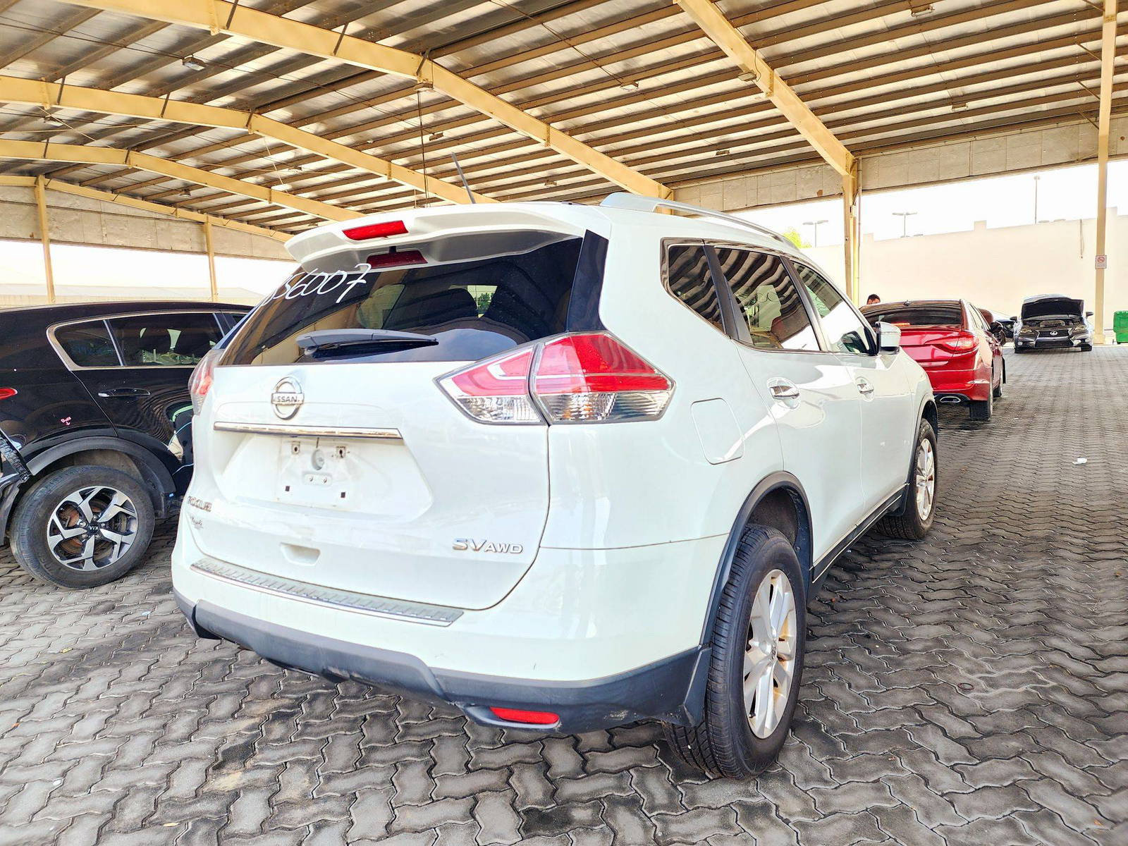 2015 NISSAN ROGUE — 166478 Miles — Lot 7FC856007 — Souq - Marhaba Auctions Used Cars - Image 3