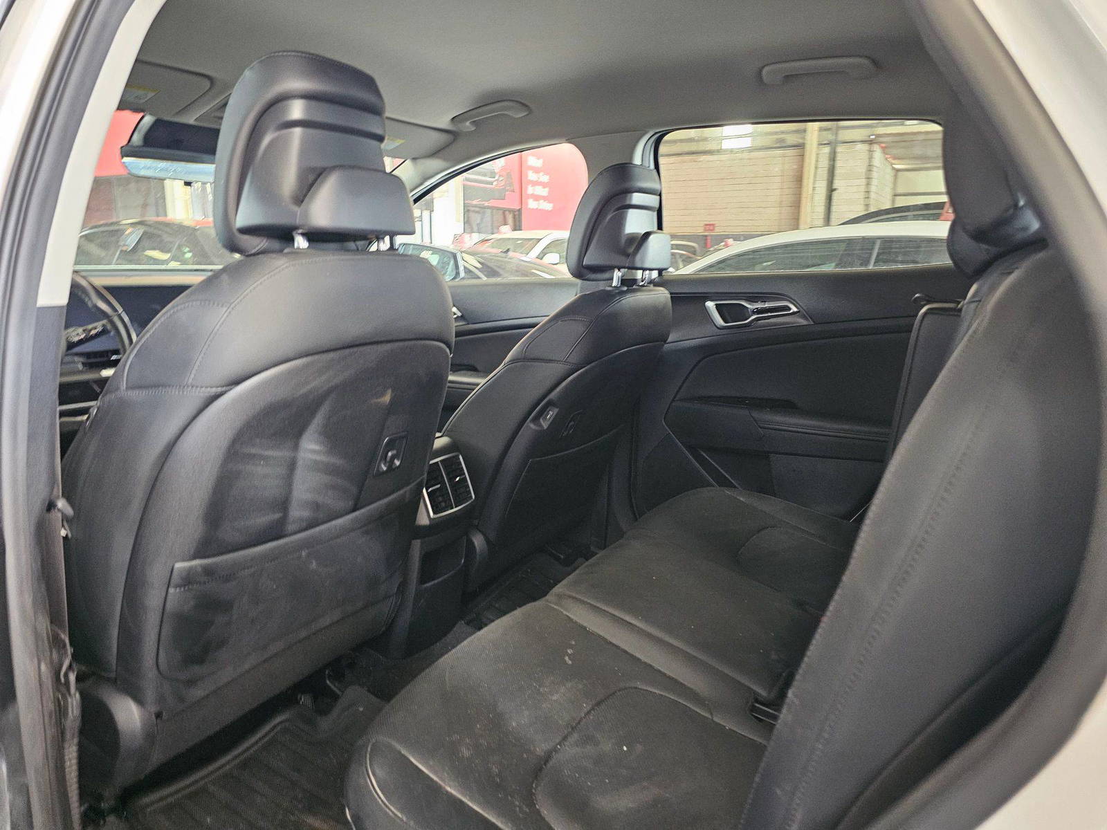 KIA SPORTAGE 2023 - Marhaba Auction Used Cars - Image 7