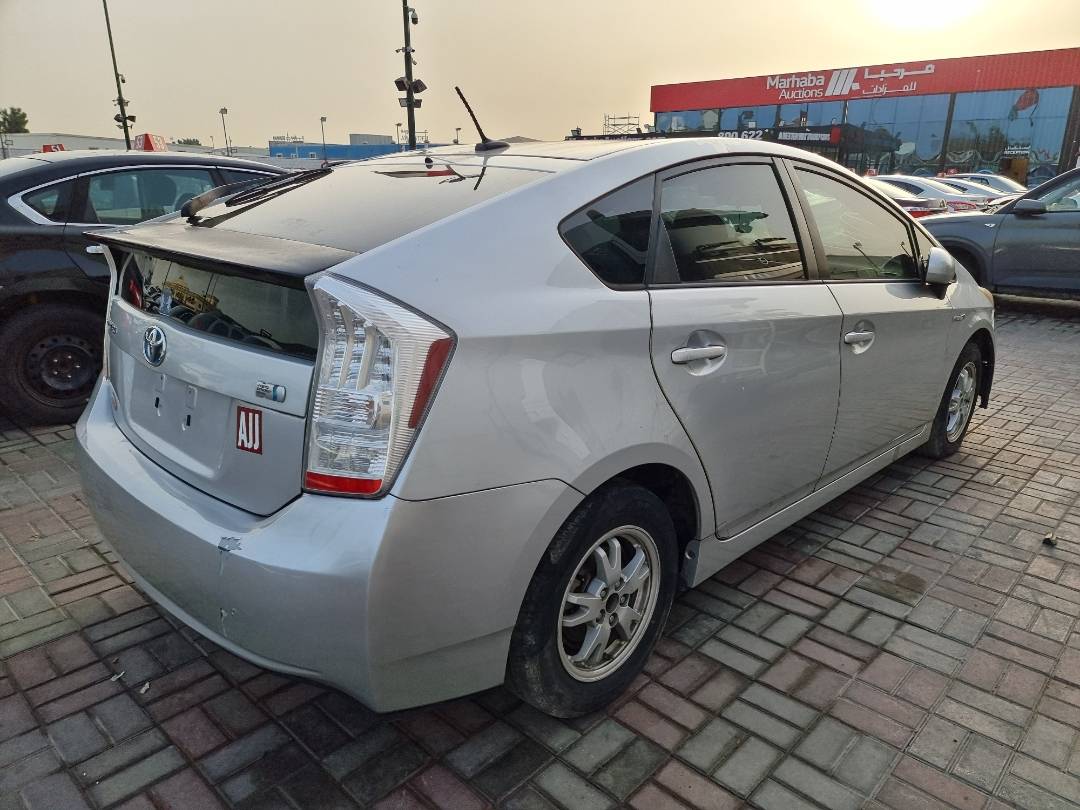 2010 TOYOTA PRIUS — 176707 Miles — Lot 214587 — Ind. 12 - Marhaba Auctions Used Cars - Image 4