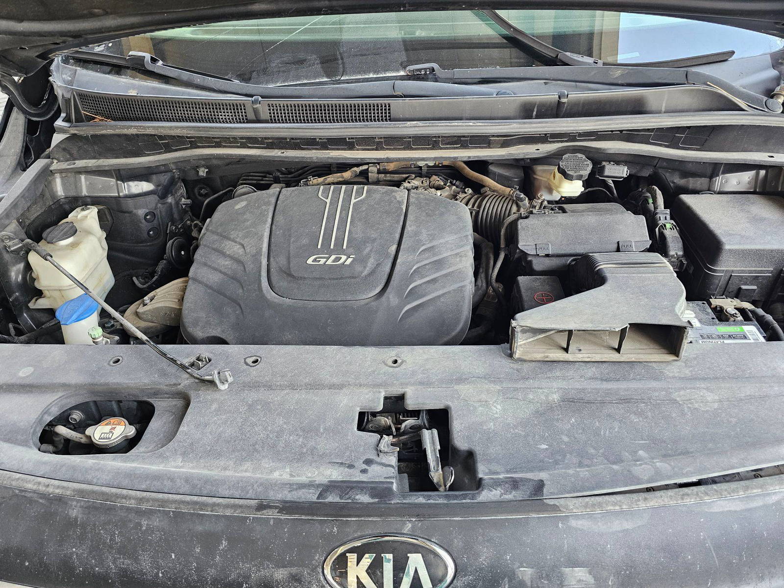 2015 KIA SEDONA — 164034 Miles — Lot 6028602 — Souq - Marhaba Auctions Used Cars - Image 11