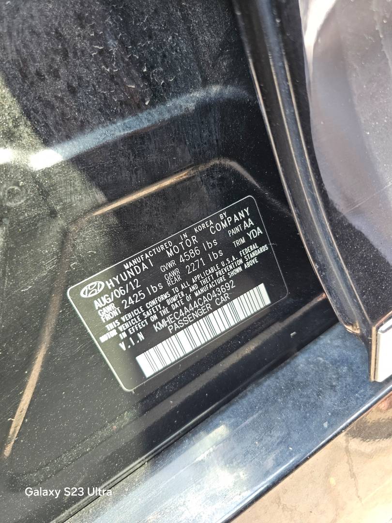 2012 HYUNDAI SONATA — 200666 Miles — Lot A043692 — Souq - Marhaba Auctions Used Cars - Image 9