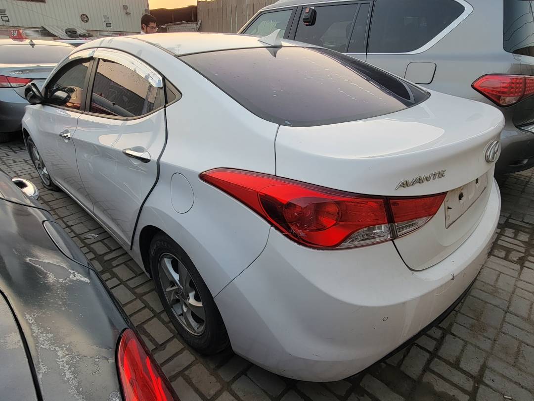 2012 HYUNDAI AVANTE — 168076 KM — Lot 558432 — Main - Marhaba Auctions Used Cars - Image 6