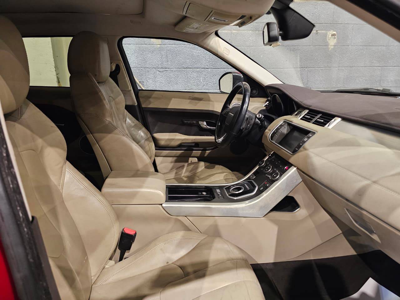 2014 LAND ROVER RANGE ROVER EVOQUE — 126047 Miles — Lot EH897915 — Main - Marhaba Auctions Used Cars - Image 9