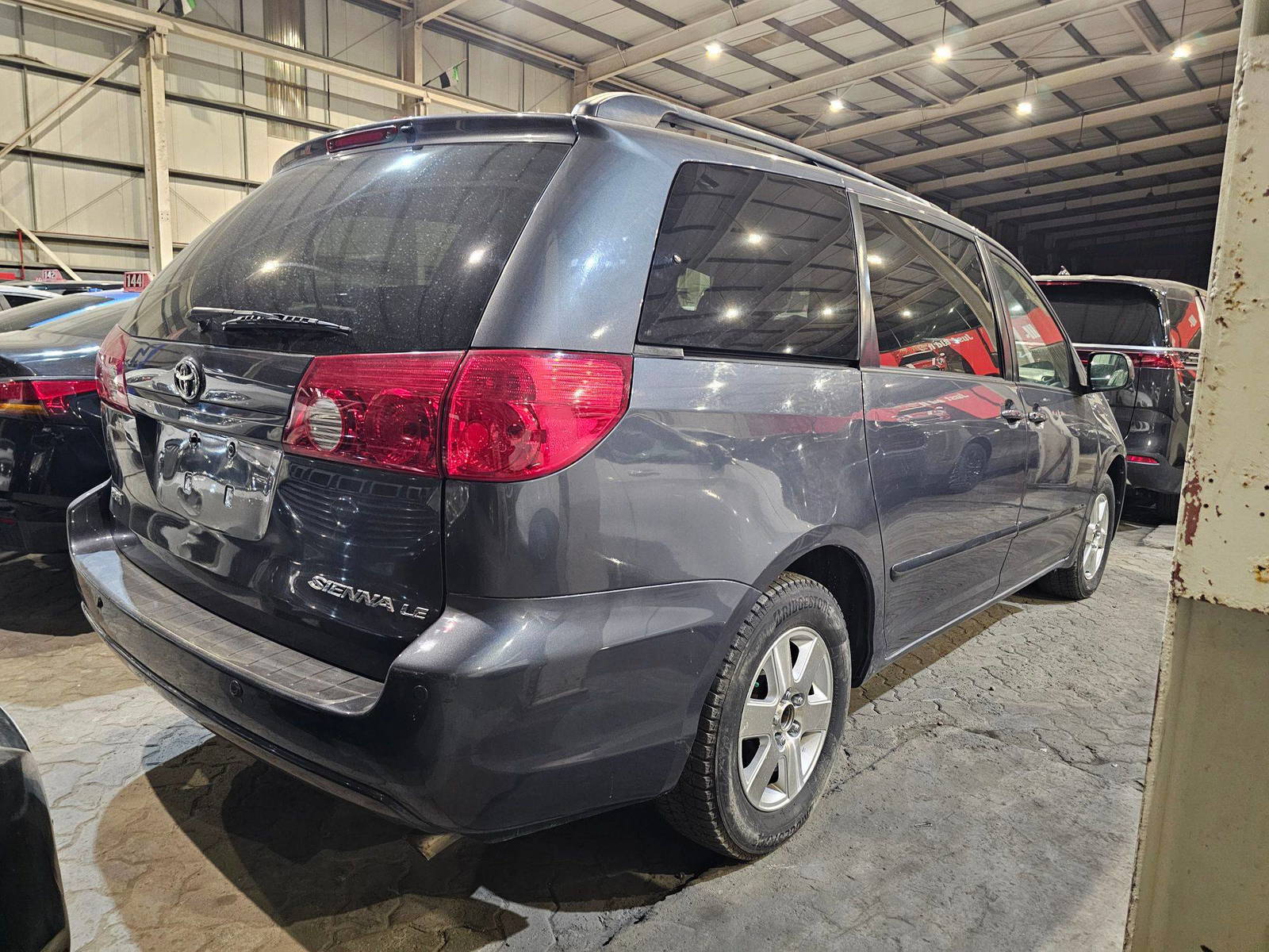 2007 TOYOTA SIENNA — 197315 Miles — Lot 7S057134 — Main - Marhaba Auctions Used Cars - Image 4