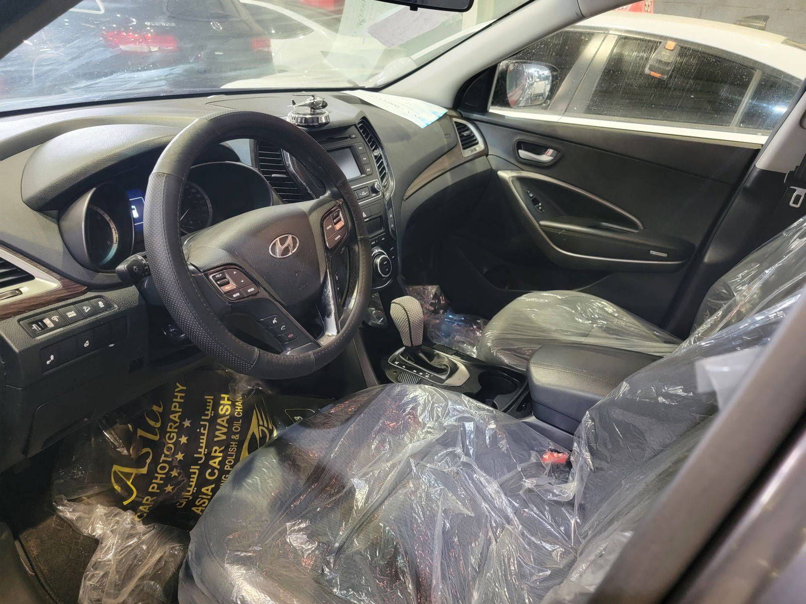 HYUNDAI SANTA FE 2018 - Marhaba Auction Used Cars - Image 8