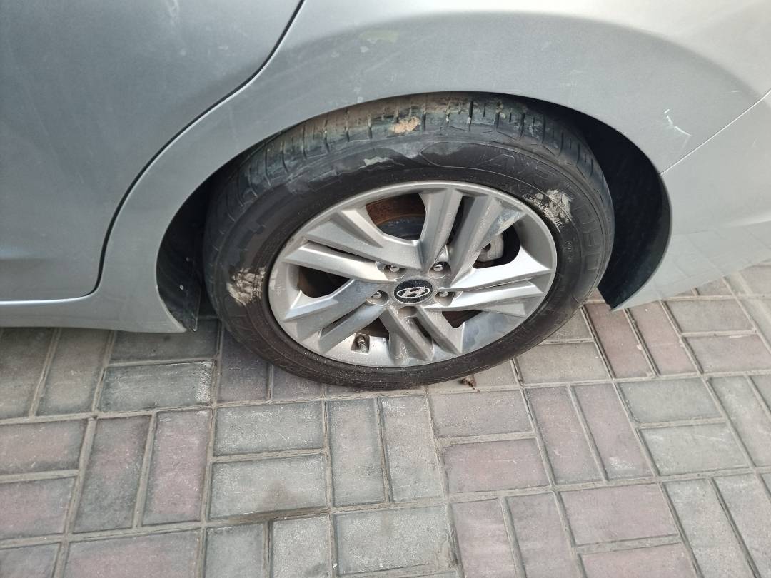 HYUNDAI ELANTRA 2019 - Marhaba Auction Used Cars - Image 9