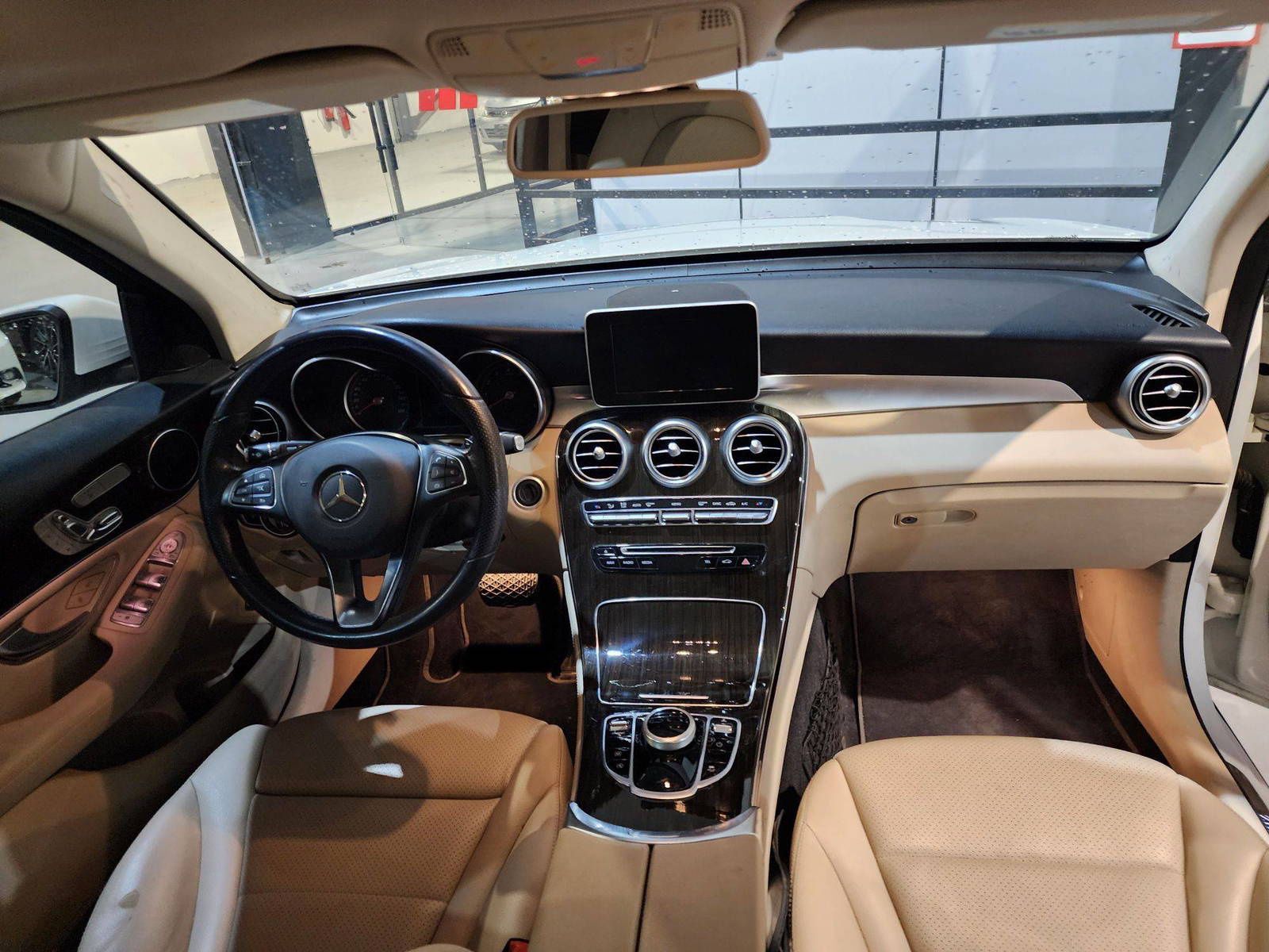 2019 MERCEDES BENZ GLC-300 — 124841 KM — Lot 38256038 — Main - Marhaba Auctions Used Cars - Image 8