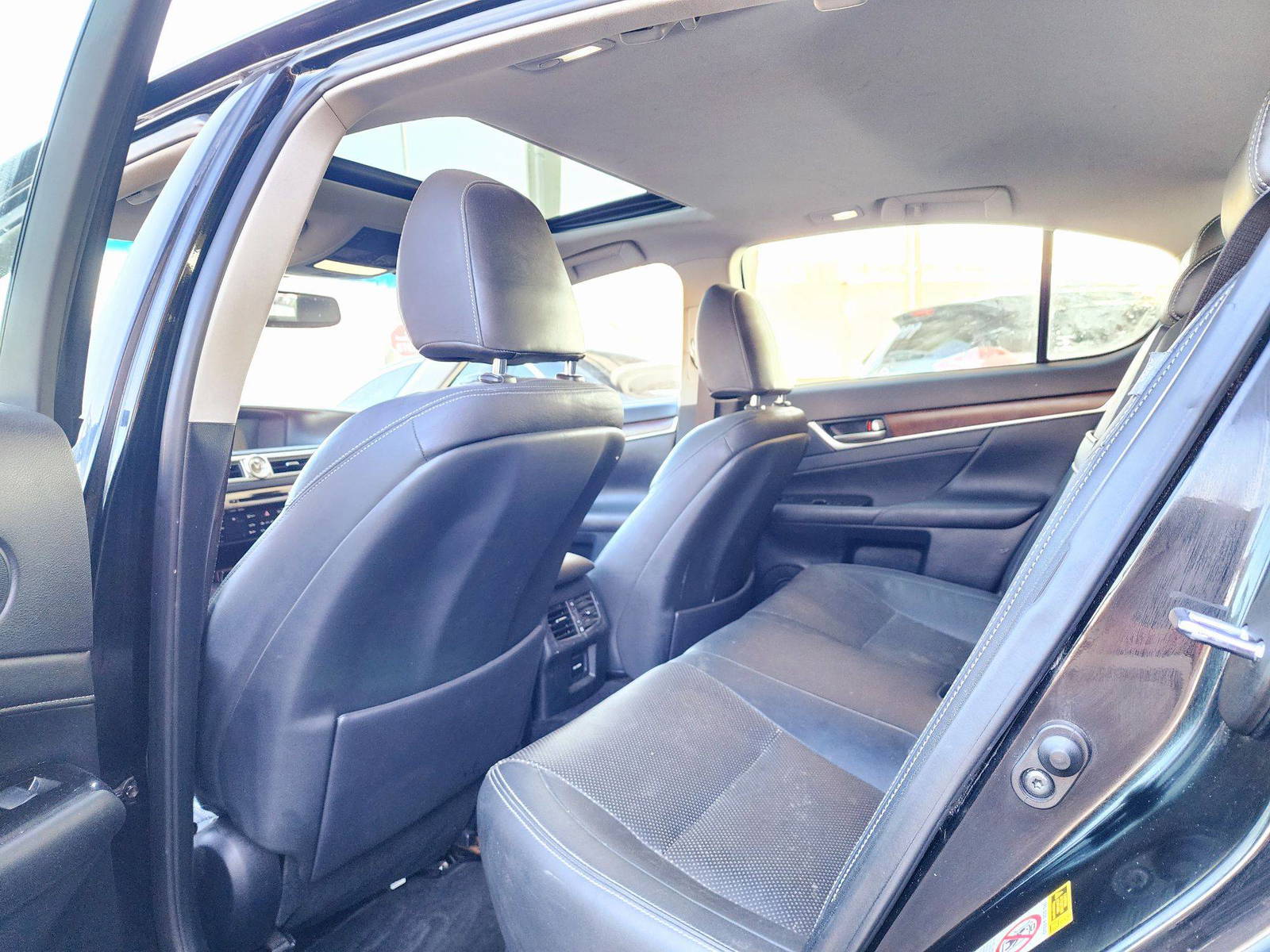 2013 LEXUS GS 350 — 312738 Miles — Lot 5008101 — Souq - Marhaba Auctions Used Cars - Image 6