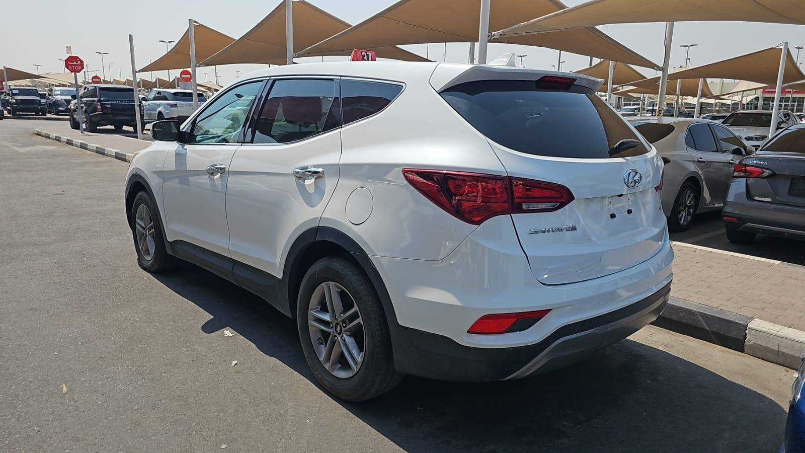 2017 HYUNDAI SANTA FE — 86106 Miles — Lot HH042220 — Souq - Marhaba Auctions Used Cars - Image 5