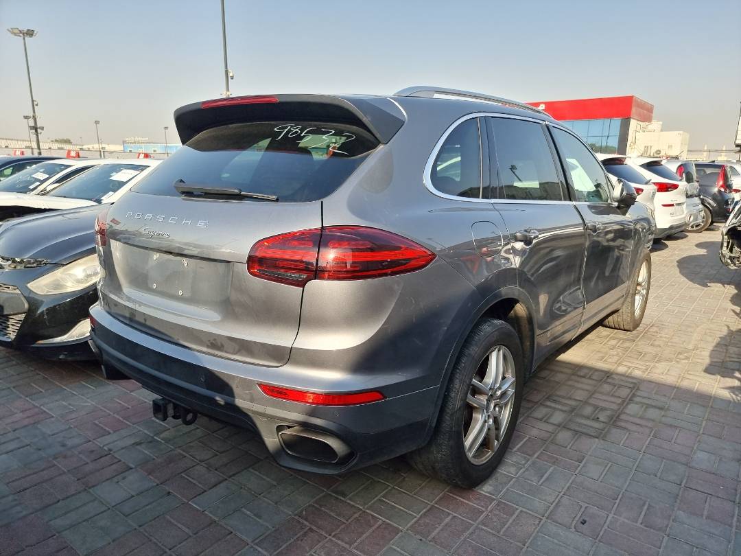 2018 PORSCHE Cayenne — 124921 Miles — Lot 215478 — Souq - Marhaba Auctions Used Cars - Image 5