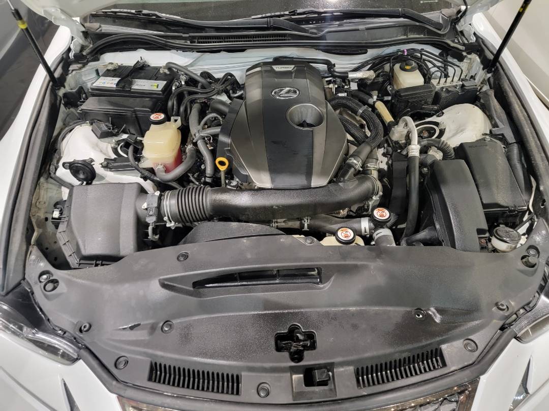 2019 LEXUS IS 300 — 103671 KM — Lot 5085016 — Main - Marhaba Auctions Used Cars - Image 12