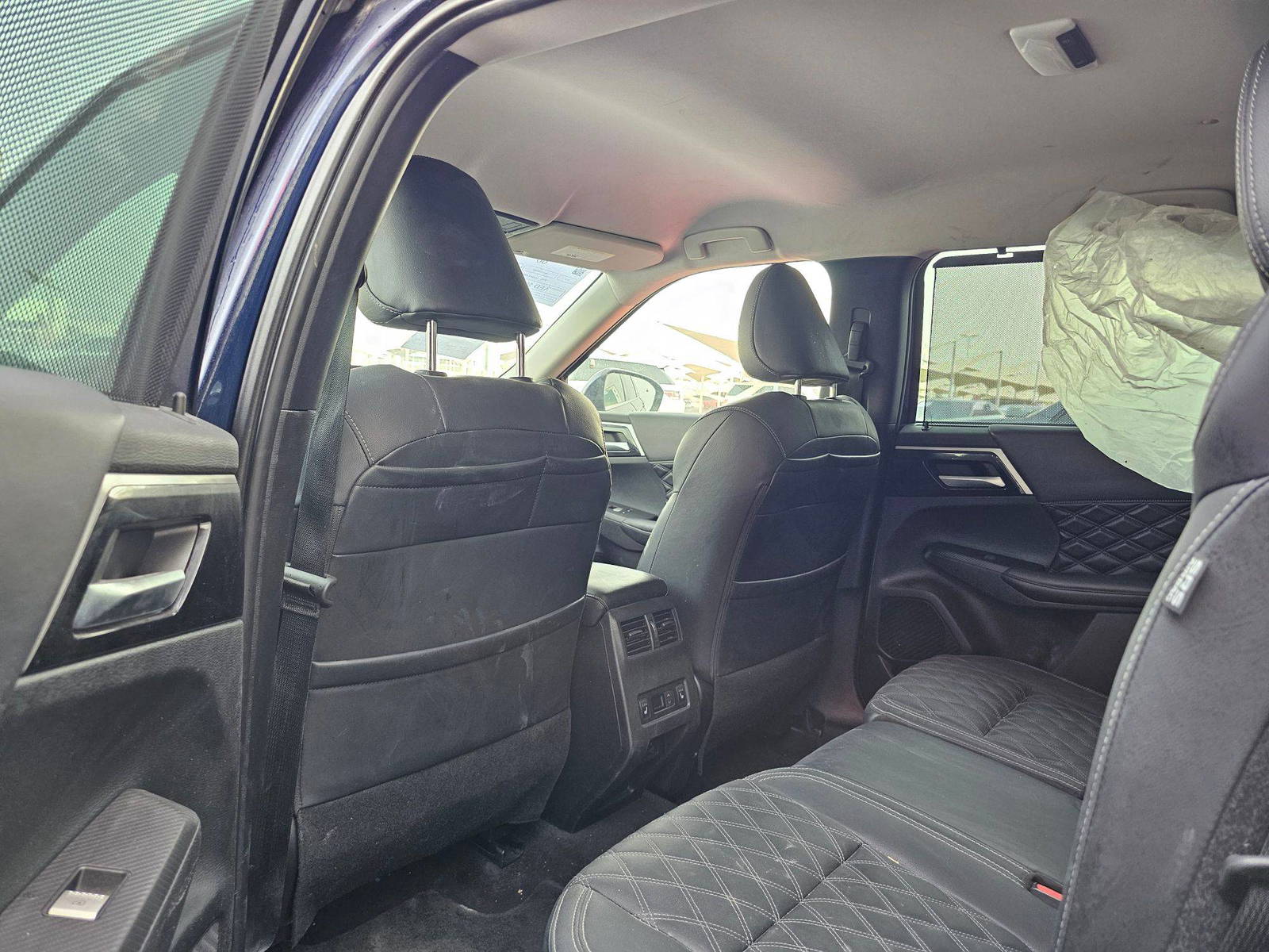 2023 MITSUBISHI OUTLANDER — 20355 Miles — Lot 89PZ036800 — Souq - Marhaba Auctions Used Cars - Image 6