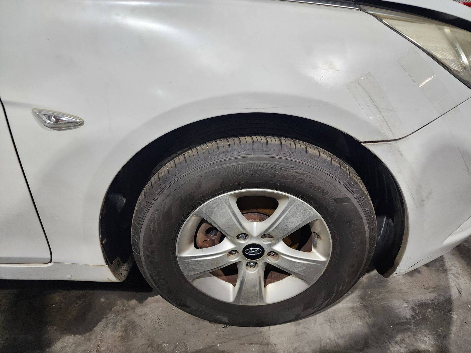 2012 HYUNDAI SONATA — 198321 KM — Lot 439613 — Al Quoz - Marhaba Auctions Used Cars - Image 11