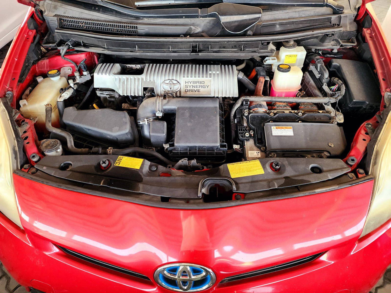 2013 TOYOTA PRIUS — 184011 Miles — Lot 1D5664051 — Souq - Marhaba Auctions Used Cars - Image 11