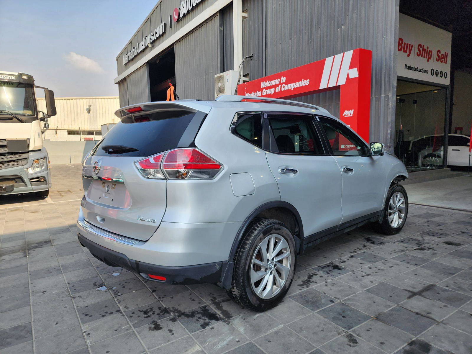 2015 NISSAN ROGUE — 89608 Miles — Lot 51608 — Al Quoz - Marhaba Auctions Used Cars - Image 5
