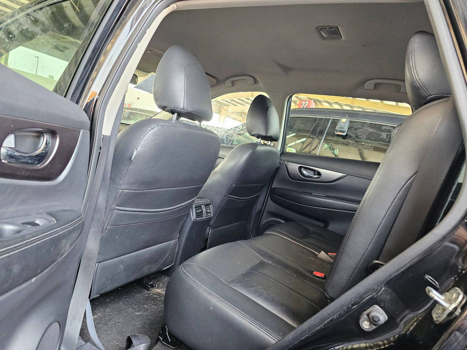 NISSAN ROGUE 2015 - Marhaba Auction Used Cars - Image 6