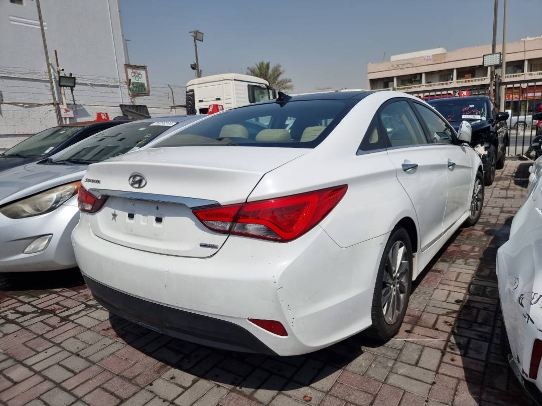 2014 HYUNDAI SONATA — 104260 Miles — Lot 2154874 — Ind. 12 - Marhaba Auctions Used Cars - Image 3