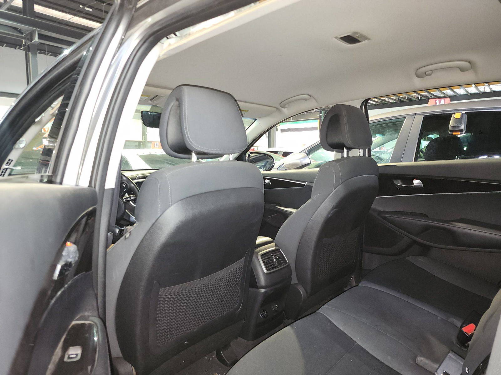 KIA SORENTO 2017 - Marhaba Auction Used Cars - Image 7