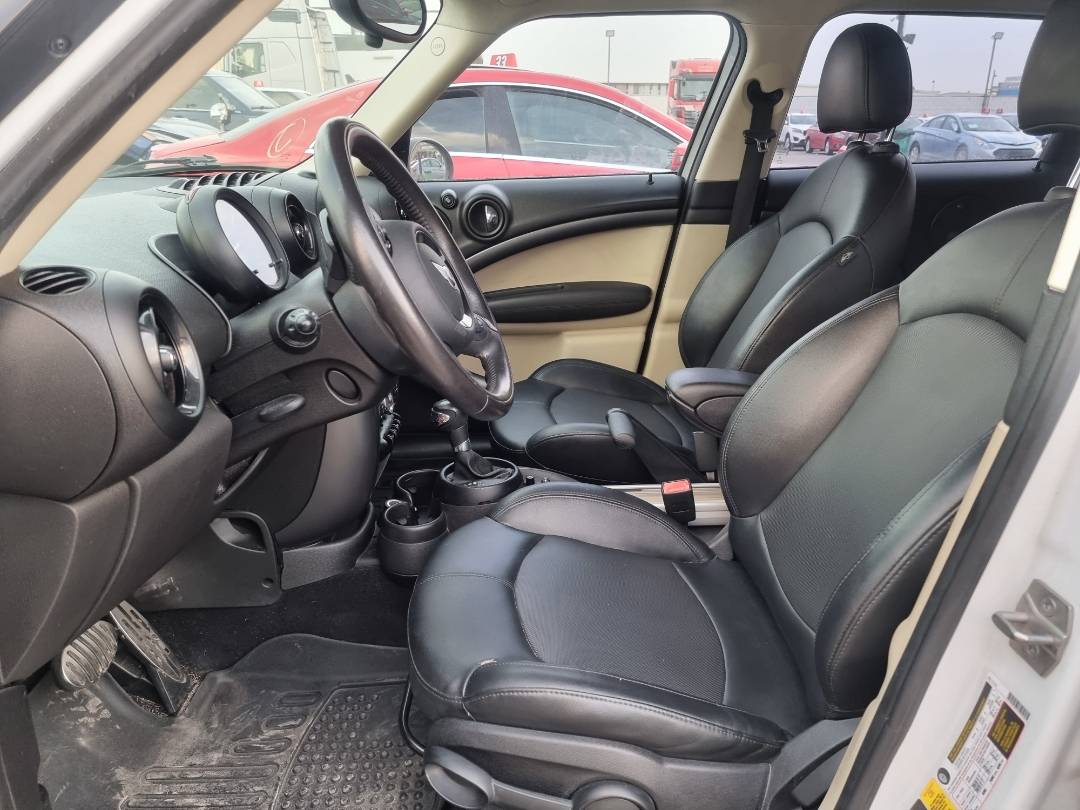 2015 MINI COOPER COUNTRYMAN — 153159 Miles — Lot 06592 — Souq - Marhaba Auctions Used Cars - Image 6