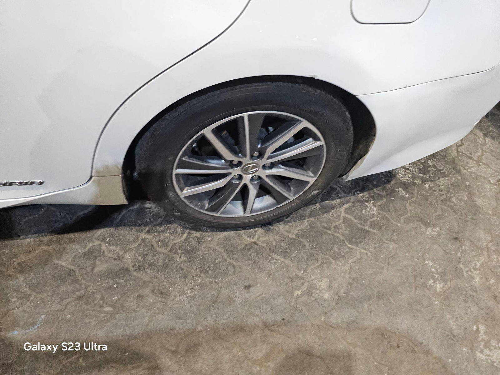 LEXUS ES 300H 2017 - Marhaba Auction Used Cars - Image 6