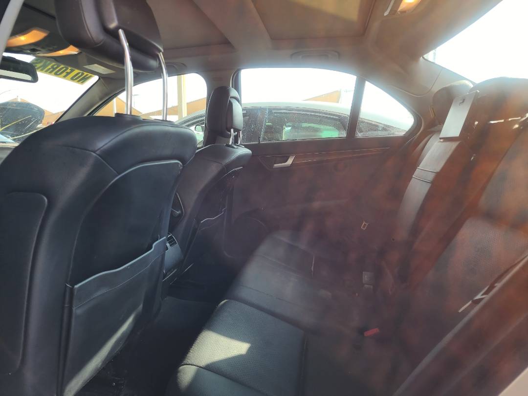 2014 MERCEDES BENZ C300 — 183726 Miles — Lot 92276 — Souq - Marhaba Auctions Used Cars - Image 9