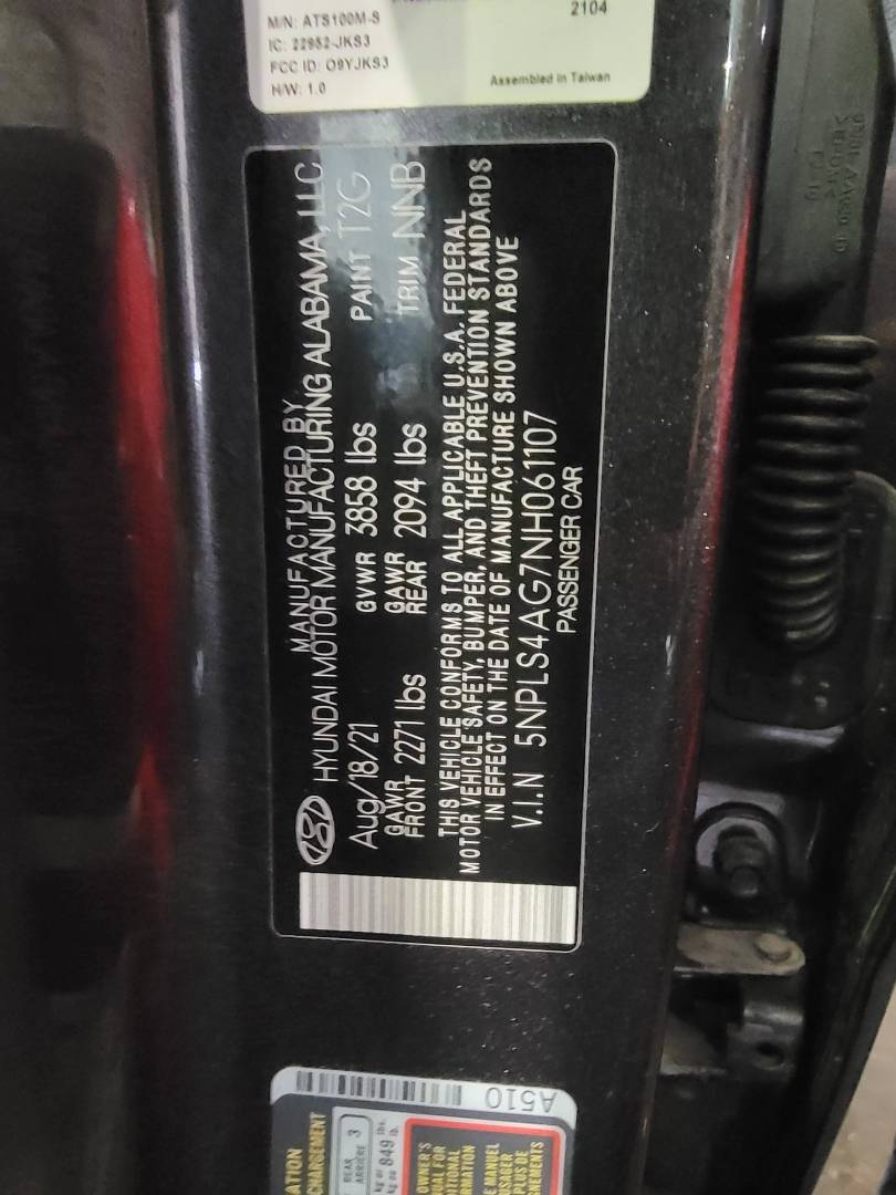 2022 HYUNDAI ELANTRA — 32080 Miles — Lot H061107 — Main - Marhaba Auctions Used Cars - Image 9