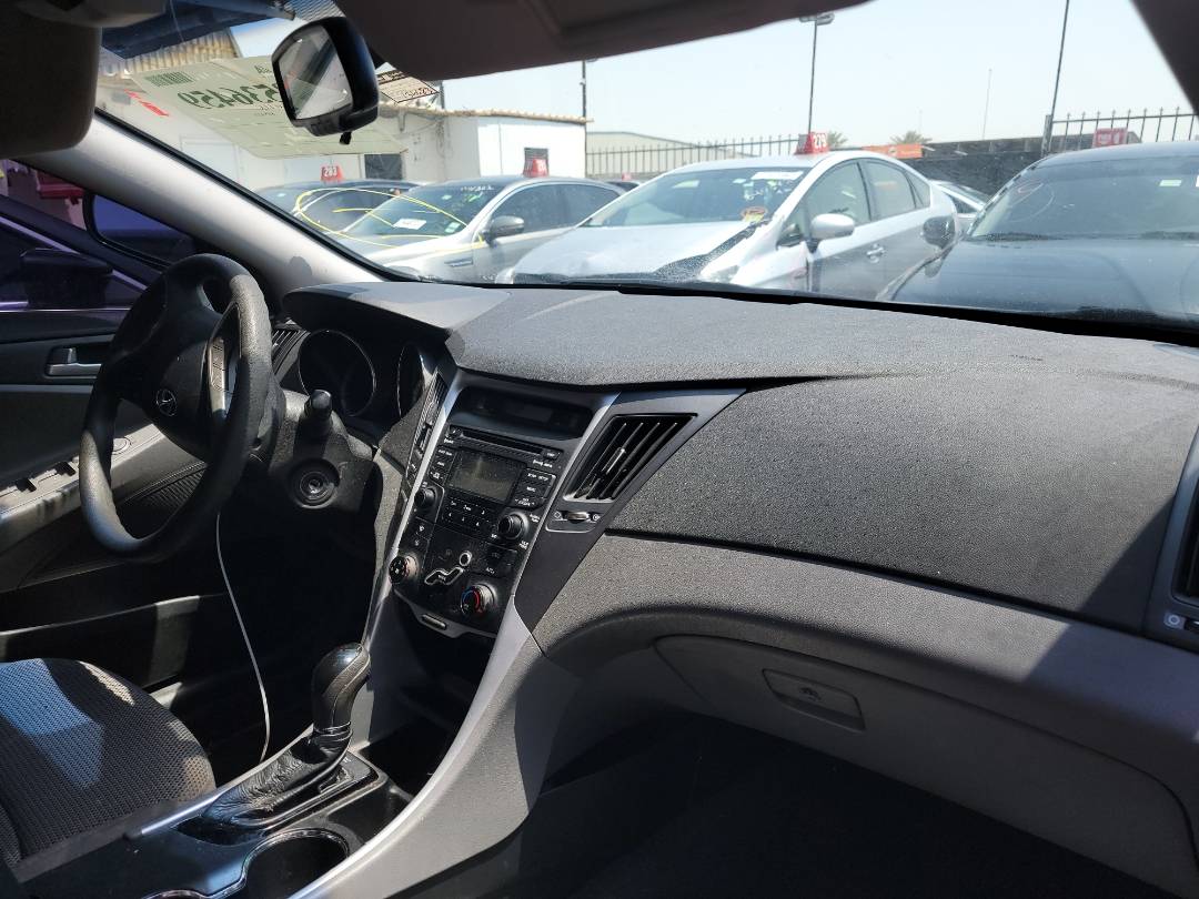 2012 HYUNDAI SONATA — 134483 Miles — Lot 38536459 - Marhaba Auctions Used Cars - Image 4