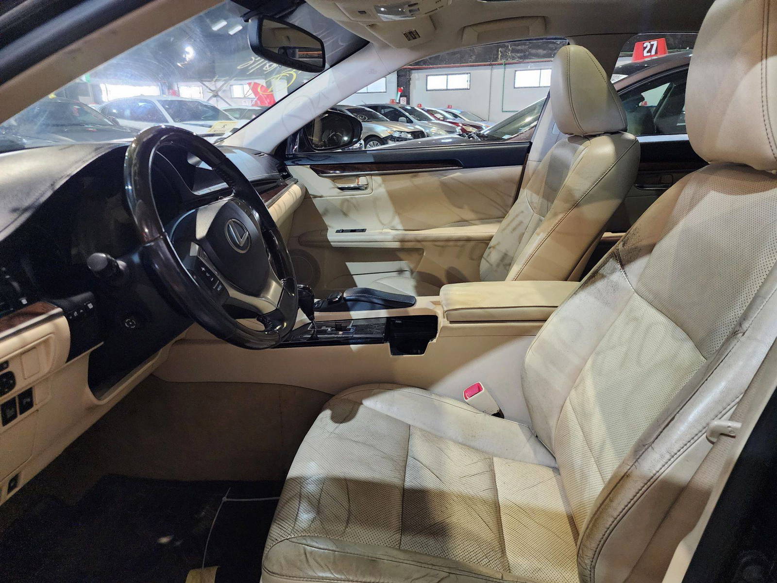 2015 LEXUS ES 350 — 129680 Miles — Lot 72484904 — Al Quoz - Marhaba Auctions Used Cars - Image 9