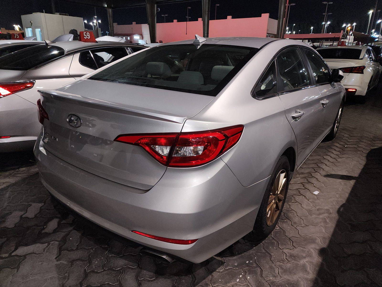 2016 HYUNDAI SONATA — 109042 Miles — Lot 80273493 - Marhaba Auctions Used Cars - Image 4